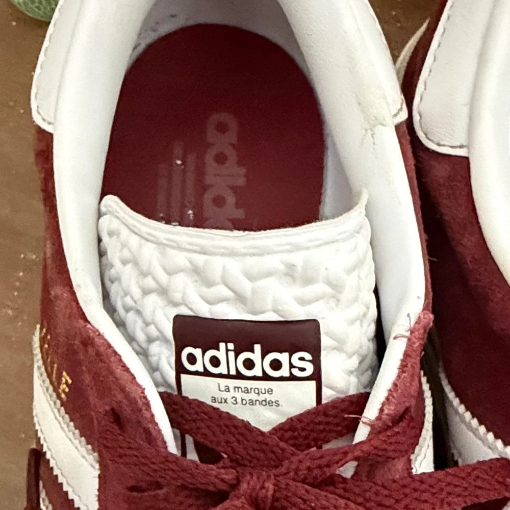 adidas Gazelle Bold women’s Platform ✨Burgundy✨Sz. 8.5. - Picture 3 of 15